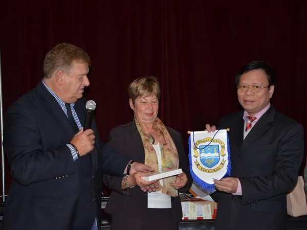 Tổ chức Ngày Việt Nam quyên góp ủng hộ các nạn nhân dioxin ảnh 1