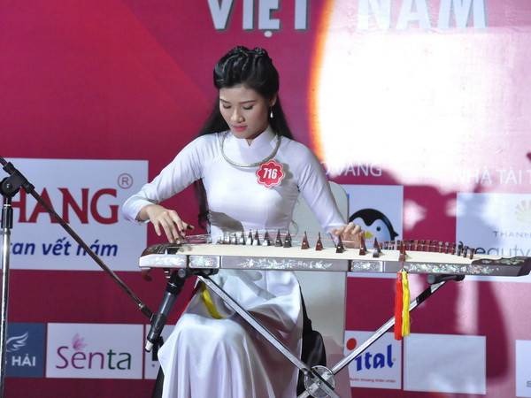 Thí sinh Hoa hậu Việt Nam tỏa sáng tài năng tại Phú Quốc ảnh 1