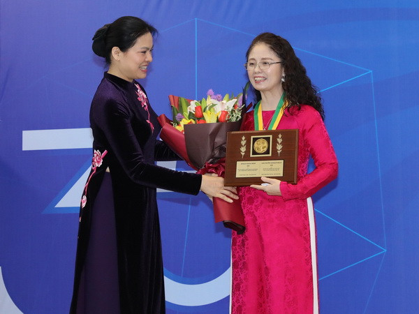 Khơi dậy tiềm năng, vai trò lãnh đạo của phụ nữ trong thời kỳ mới ảnh 2