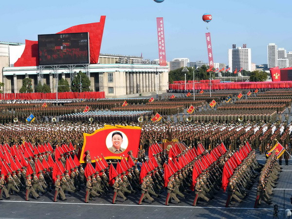 Đánh giá của Hàn Quốc về cuộc duyệt binh vừa qua của Triều Tiên ảnh 1