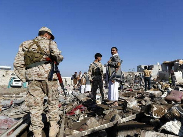 20 tù nhân thiệt mạng trong cuộc không kích của liên quân tại Yemen ảnh 1