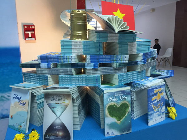 TP. Hồ Chí Minh: Ra mắt bộ sách với chủ đề “Biển đảo - 2019” ảnh 1