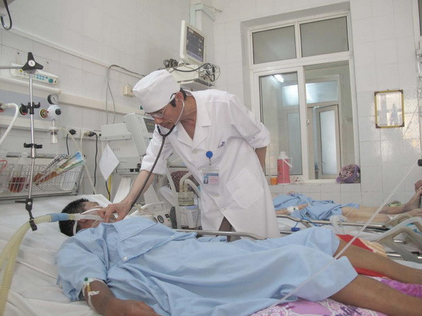 Người bác sỹ tận tâm với nghề, đóng góp không ngừng nghỉ ảnh 1