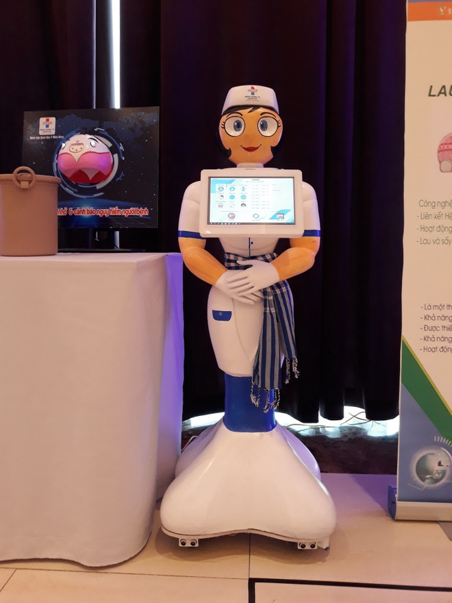 Robot cô Tấm mang “chất lính” trong hành trình y tế thông minh ảnh 1