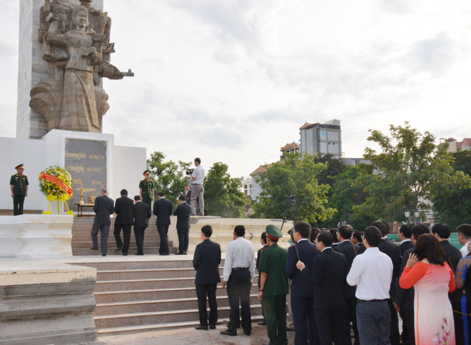 Đại sứ quán Việt Nam tại Campuchia tổ chức kỷ niệm ngày 27/7 ảnh 1