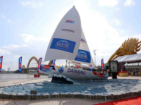 Đặt mô hình Thuyền buồm mang tên “Đà Nẵng - Việt Nam” ảnh 1