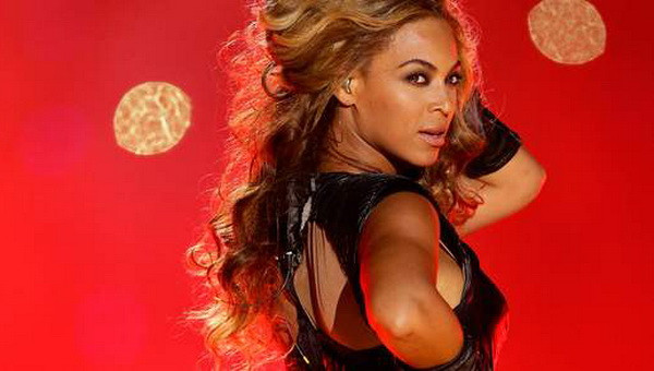 Beyonce xô đổ kỷ lục của Timberlake trên iTunes ảnh 1