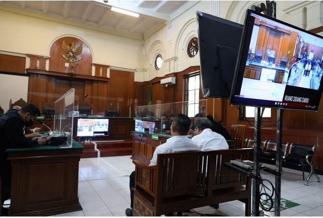 Indonesia: Tù 2 quan chức liên quan giẫm đạp ở sân vận động năm 2022 ảnh 1