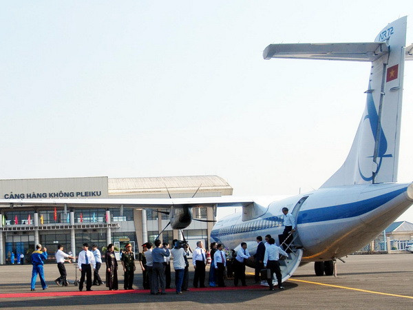  Khởi công dự án kéo dài, nâng cấp Cảng hàng không Pleiku ảnh 1