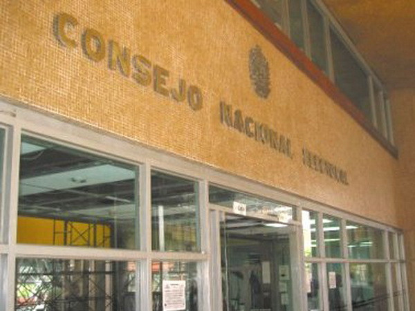 Đảng đối lập Venezuela thu thập chữ ký để triệu tập quốc hội lập hiến ảnh 1