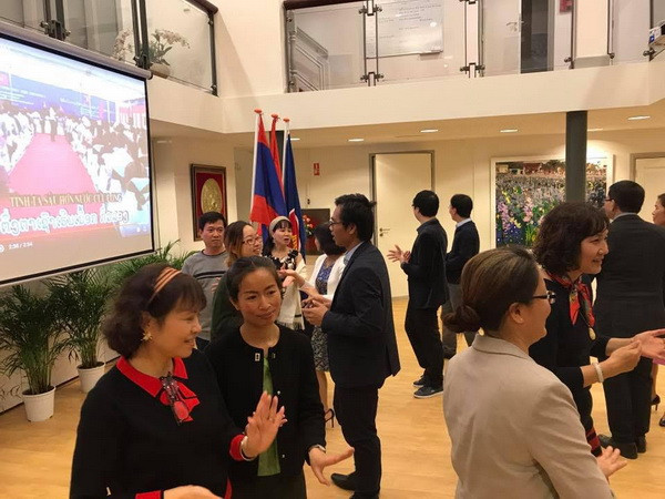 Kỷ niệm 55 năm quan hệ ngoại giao Việt Nam-Lào tại Hà Lan ảnh 4