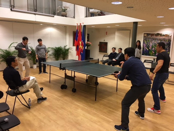 Kỷ niệm 55 năm quan hệ ngoại giao Việt Nam-Lào tại Hà Lan ảnh 3