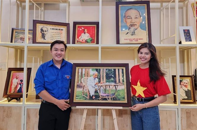 Độc đáo bộ tranh gạo “Bác Hồ kính yêu” của chàng trai Cần Thơ ảnh 2