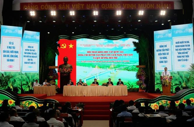 Đồng chí Huỳnh Tấn Phát với cách mạng Việt Nam và quê hương Bến Tre ảnh 1