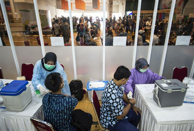 Thái Lan cho phép tổ chức tư nhân, chính quyền địa phương mua vaccine ảnh 2