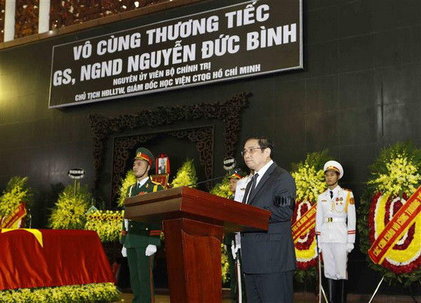 Lễ viếng, an táng đồng chí Nguyễn Đức Bình tại quê nhà Hà Tĩnh ảnh 1