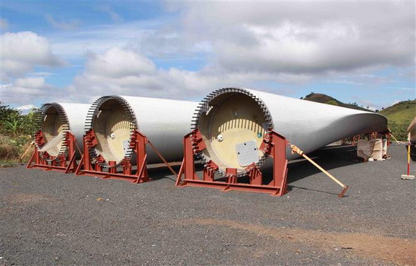 Xuân về trên công trường trang trại phong điện đầu tiên ở Tây Nguyên ảnh 3