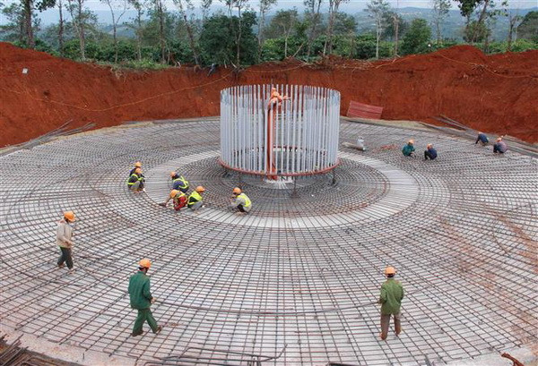 Xuân về trên công trường trang trại phong điện đầu tiên ở Tây Nguyên ảnh 2