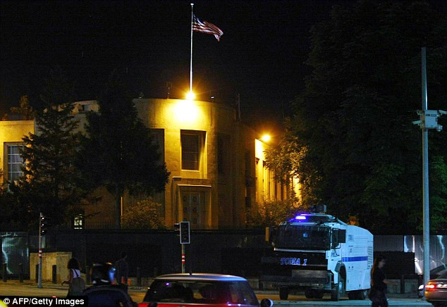 Một tay súng tìm cách đột nhập vào Đại sứ quán Mỹ ở Ankara ảnh 1