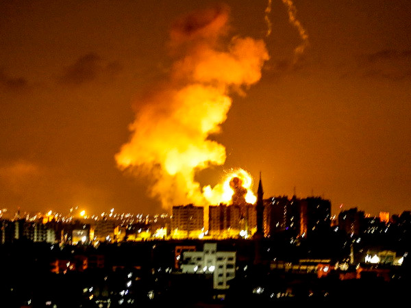 Israel tiếp tục không kích Dải Gaza bất chấp lệnh ngừng bắn ảnh 1