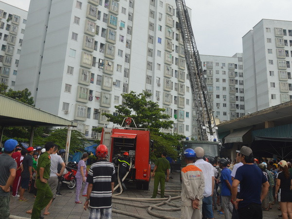 Đà Nẵng: Kịp thời dập tắt vụ hỏa hoạn tại chung cư cao tầng ảnh 1