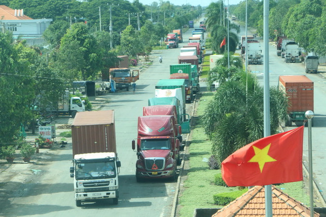 Long An đảm bảo thông quan hàng hóa, nông sản kịp thời, an toàn ảnh 2