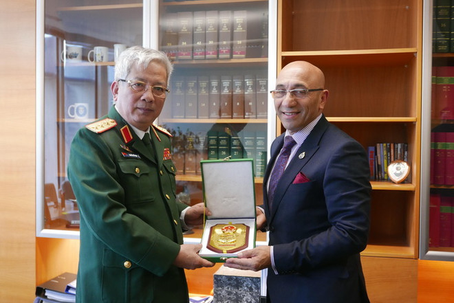 Tăng cường hợp tác quốc phòng Việt Nam và New Zealand ảnh 1
