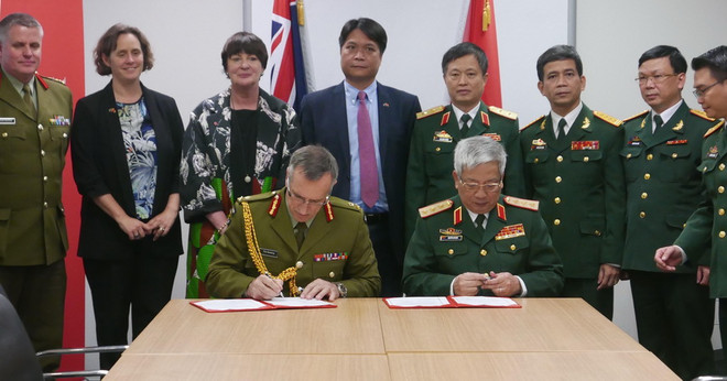 Tăng cường hợp tác quốc phòng Việt Nam và New Zealand ảnh 2