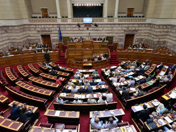 Ủy ban Quốc hội Hy Lạp thông qua thỏa thuận với các chủ nợ ảnh 1