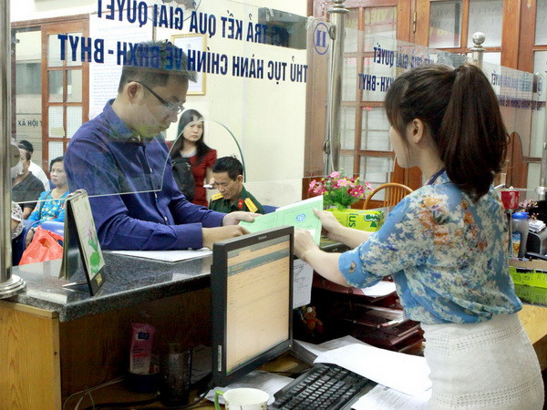 Khởi động dự án Dân chấm điểm dịch vụ công trên điện thoại ảnh 1