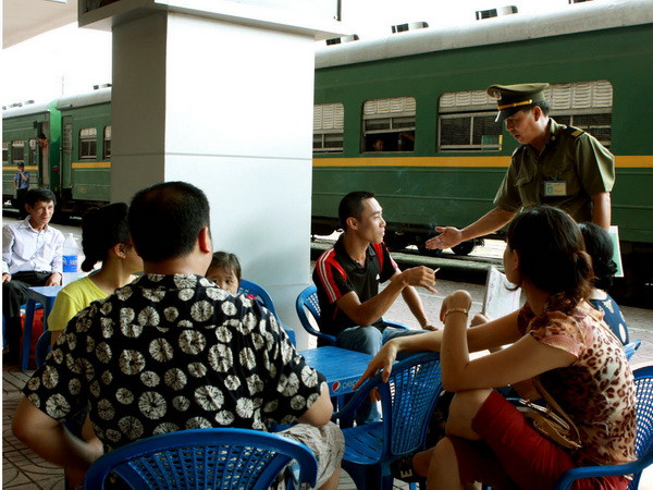 Có tới gần một nửa nam giới sống tại Thủ đô nghiện thuốc lá ảnh 1