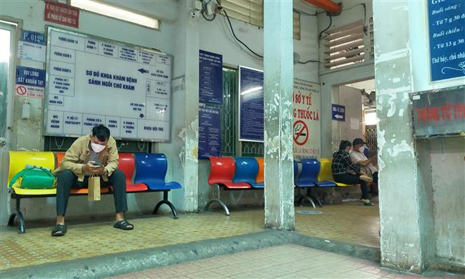 Thực tế tại các cơ sở y tế ở TP.HCM: Nỗi khổ của y tế cơ sở ảnh 2