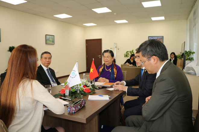 Phó Chủ tịch Thường trực Quốc hội Tòng Thị Phóng tiếp Chủ tịch IPU (Trần Hiếu) Phó Chủ tịch Quốc hội tiếp kiến Chủ tịch IPU và Phó Chủ tịch QH Cuba ảnh 1