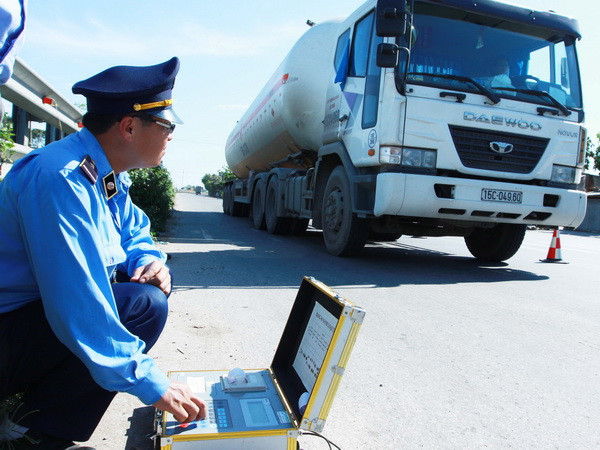 Phú Thọ xử lý nghiêm các xe chở quá khổ, quá tải ảnh 1