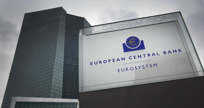 ECB quyết định hạ lãi suất, tái khởi động chương trình mua trái phiếu ảnh 1