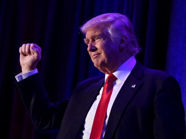 Tổng thống đắc cử Mỹ Donald Trump tại New York, Mỹ ngày 9/11. (Nguồn: AFP/TTXVN) AFP bình chọn ông Donald Trump là nhân vật của năm 2016 ảnh 1