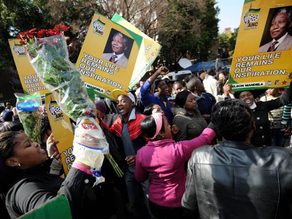 Lãnh đạo Mỹ, Anh, LHQ tiếc thương về sự ra đi của ông Mandela ảnh 1