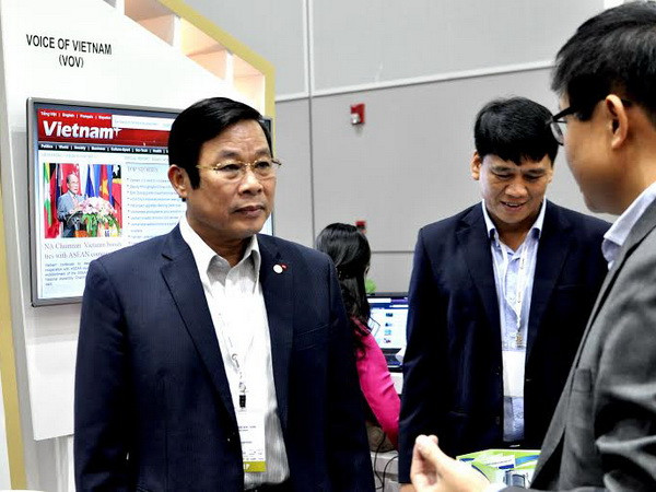 Đội hình mạnh của Việt Nam dự Triển lãm Hội tụ Kuala Lumpur ảnh 2