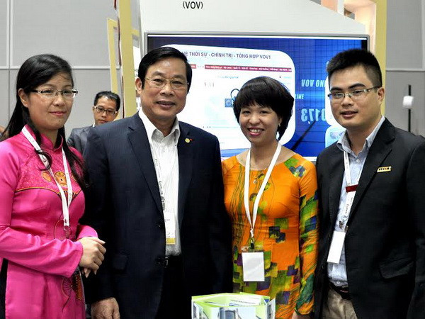 Đội hình mạnh của Việt Nam dự Triển lãm Hội tụ Kuala Lumpur ảnh 4