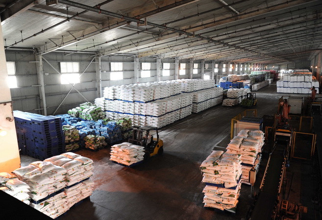 Bộ Công Thương gia hạn áp dụng biện pháp tự vệ với sản phẩm phân bón ảnh 1