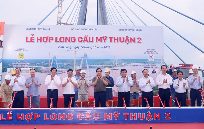 Thủ tướng Phạm Minh Chính dự Lễ hợp long cầu Mỹ Thuận 2 ảnh 1