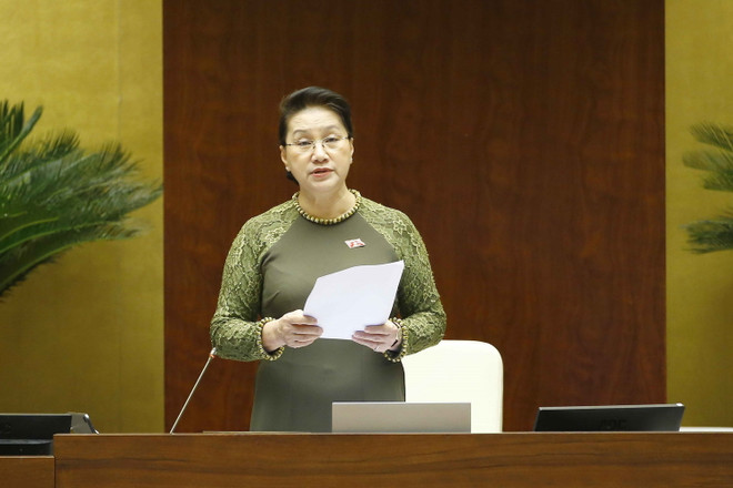 Chủ tịch Quốc hội Nguyễn Thị kim Ngân phát biểu kết luận Phiên chất vấn. (Ảnh: Doãn Tấn/TTXVN) 'Tạo động lực, khí thế mới để đất nước tiếp tục phát triển bền vững' ảnh 1