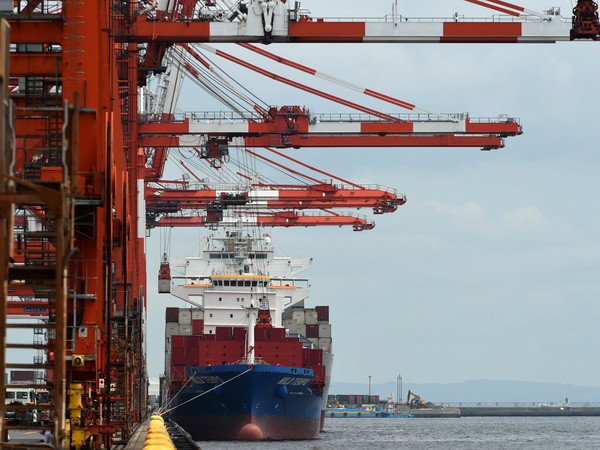 Xuất khẩu chậm đè nặng triển vọng tăng trưởng kinh tế Nhật ảnh 1