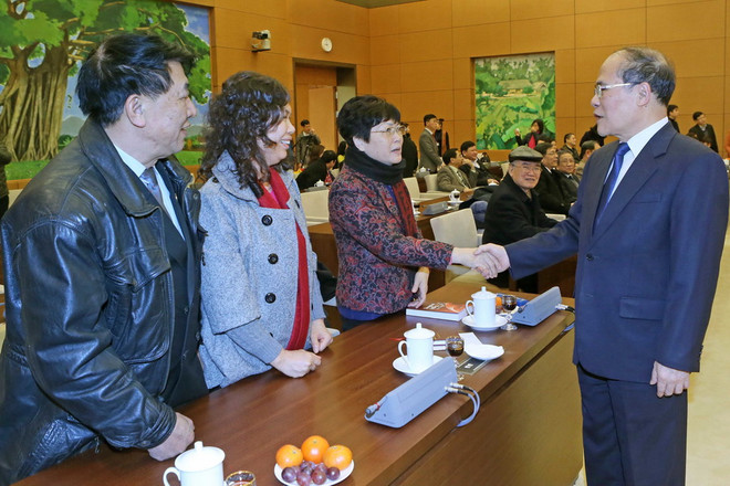 Chủ tịch Quốc hội gặp mặt các đại biểu Quốc hội chuyên trách ảnh 1