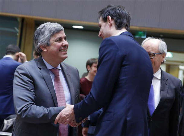 Italy chưa đổi ý trước kêu gọi phải điều chỉnh kế hoạch ngân sách ảnh 1