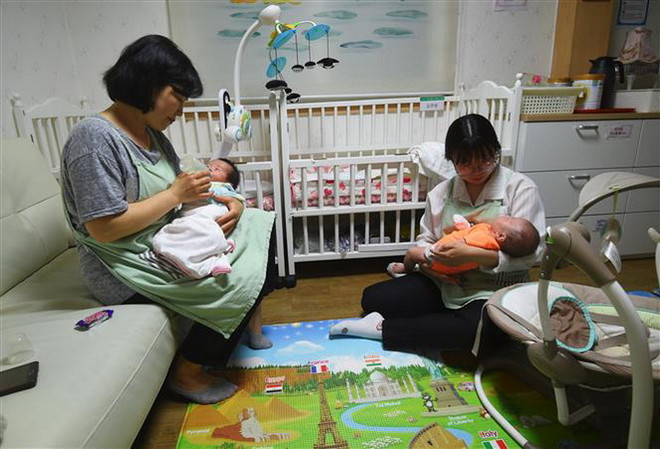 Tỷ lệ sinh ở Hàn Quốc xuống mức thấp kỷ lục trong 33 tháng liên tiếp ảnh 1