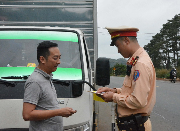 Giảm hơn 120 vụ tai nạn giao thông sau 2 tháng thực hiện cao điểm ảnh 1