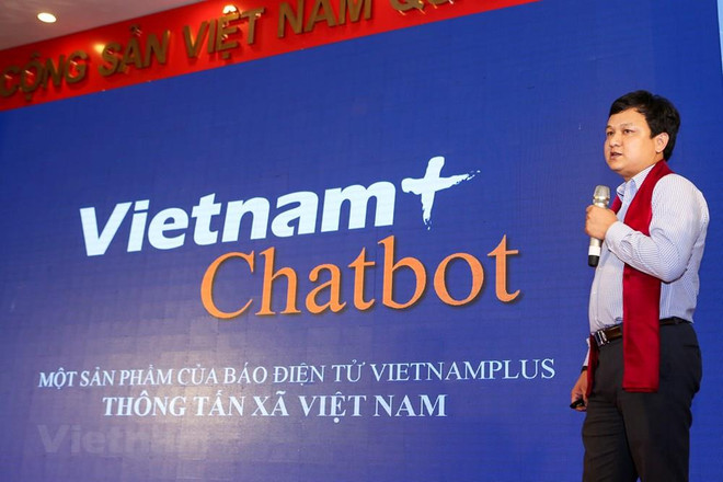 Báo Điện tử VietnamPlus chính thức ra mắt ứng dụng chatbot tự động tương tác với độc giả, đánh dấu bước tiến mới của tòa soạn trong việc ứng dụng cách mạng công nghiệp lần thứ tư trong báo chí. (Ảnh: PV/Vietnam+) Truyền thông xã hội đối với ổn định chính trị, xã hội ở Việt Nam ảnh 3