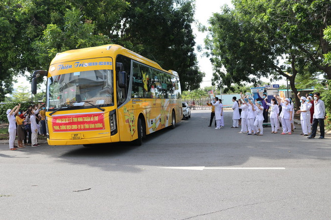 Ninh Thuận hỗ trợ nhân lực y tế cho Bình Dương chống dịch ảnh 1