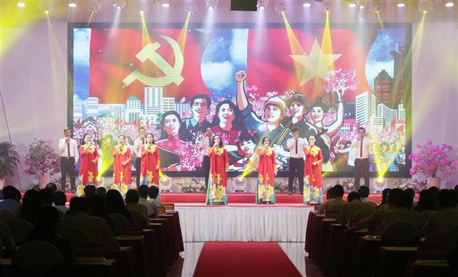 Nghệ An tổ chức lễ kỷ niệm 130 năm Ngày sinh Chủ tịch Hồ Chí Minh ảnh 1